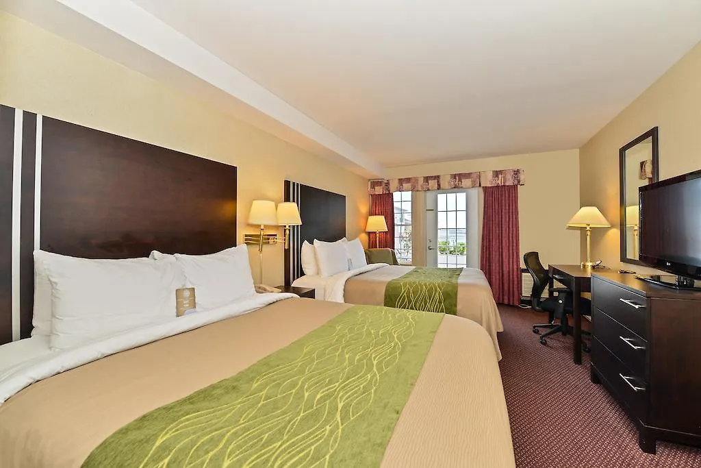 Comfort Inn Halifax 3*,
